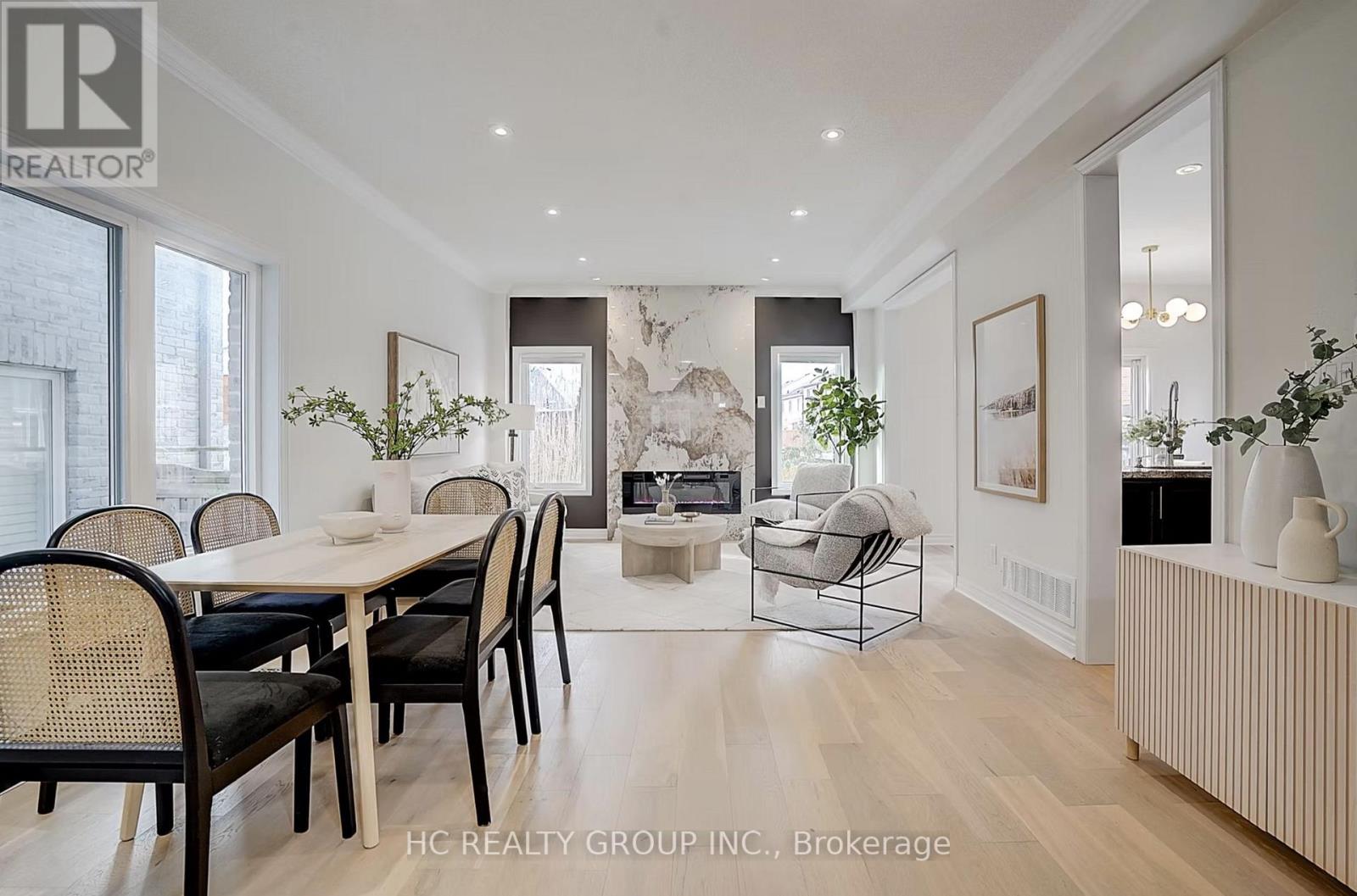 465 Woodspring Avenue, Newmarket, Ontario  L3X 3L1 - Photo 4 - N13187978
