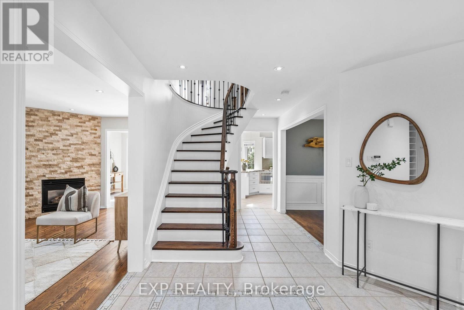 18 Fox Run Lane, Bradford West Gwillimbury, Ontario  L3Z 2Z3 - Photo 19 - N13188226