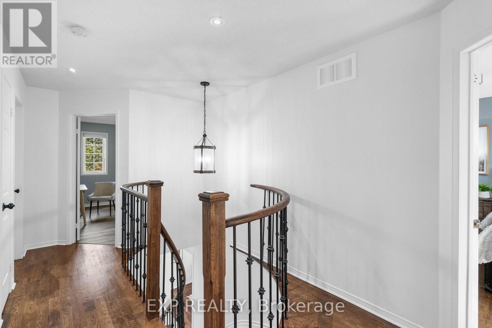 18 Fox Run Lane, Bradford West Gwillimbury, Ontario  L3Z 2Z3 - Photo 20 - N13188226