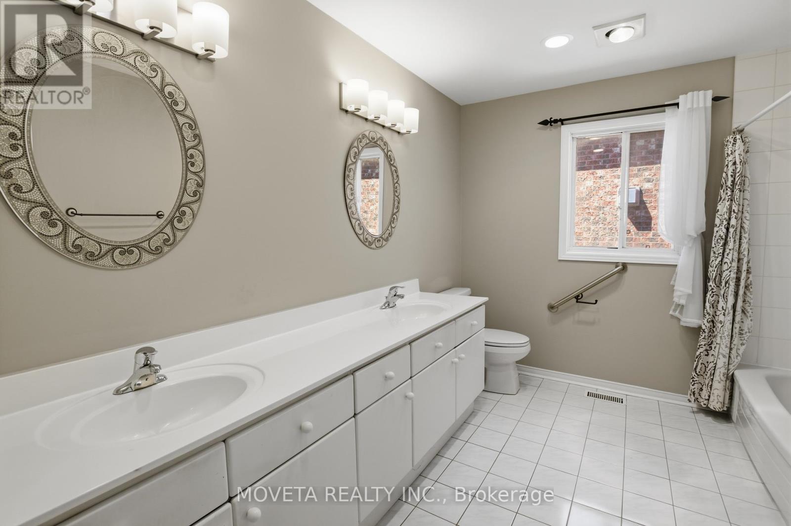 30 Briardale Place, Aurora, Ontario  L4G 6M4 - Photo 40 - N13188330