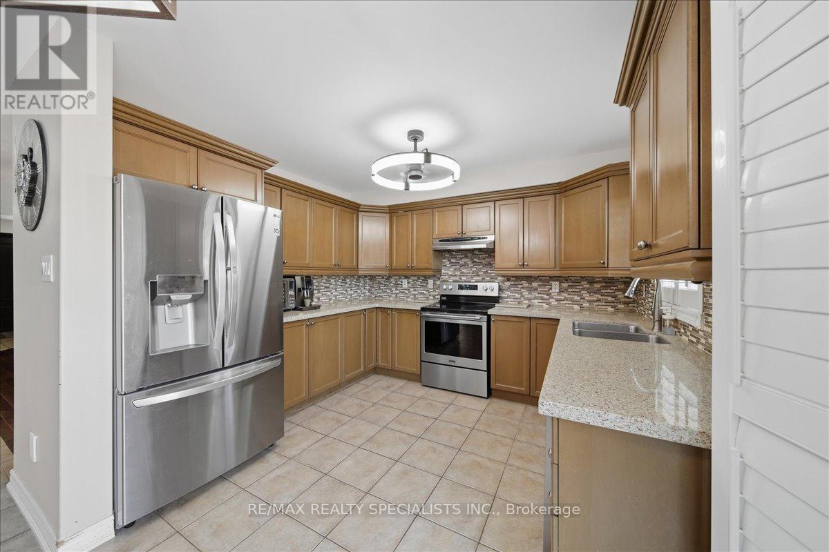46 Wyman Crescent, Bradford West Gwillimbury, Ontario L3Z 3J6 - Photo 12 - N13189056