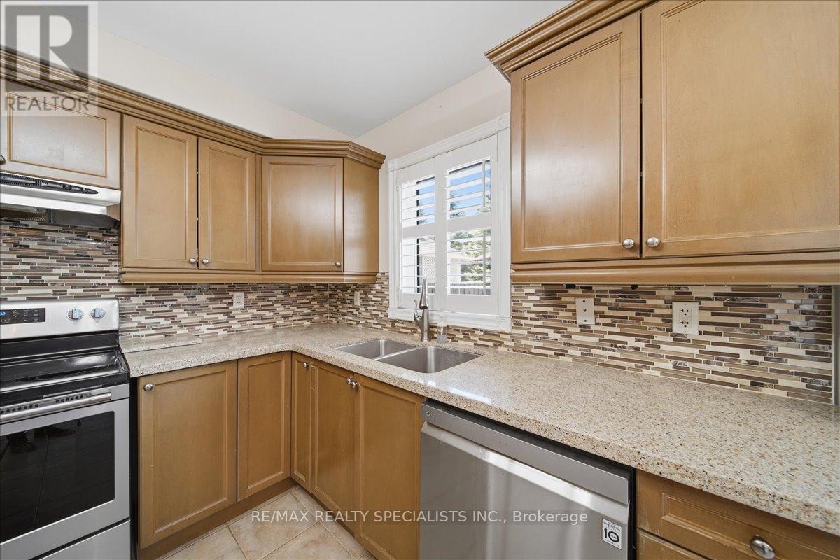 46 Wyman Crescent, Bradford West Gwillimbury, Ontario L3Z 3J6 - Photo 14 - N13189056