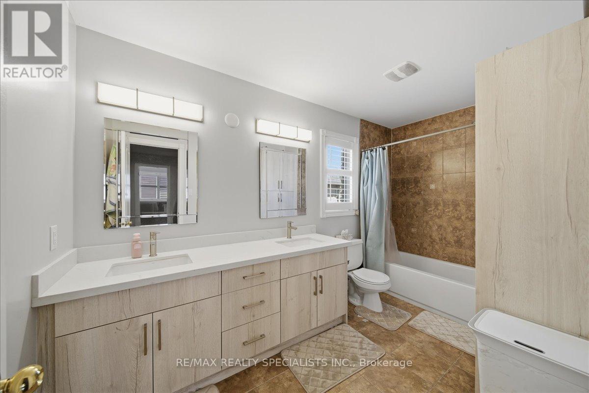 46 Wyman Crescent, Bradford West Gwillimbury, Ontario L3Z 3J6 - Photo 25 - N13189056