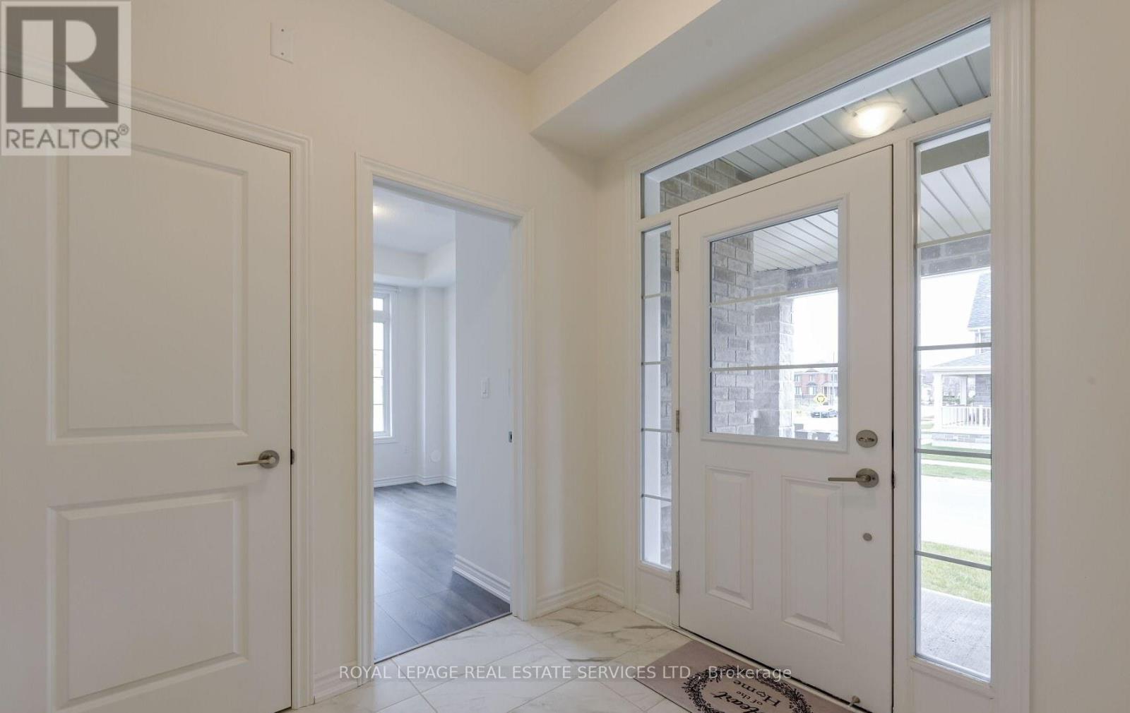 2 Paisley Drive, Bradford West Gwillimbury, Ontario  L3Z 4P3 - Photo 10 - N13189148