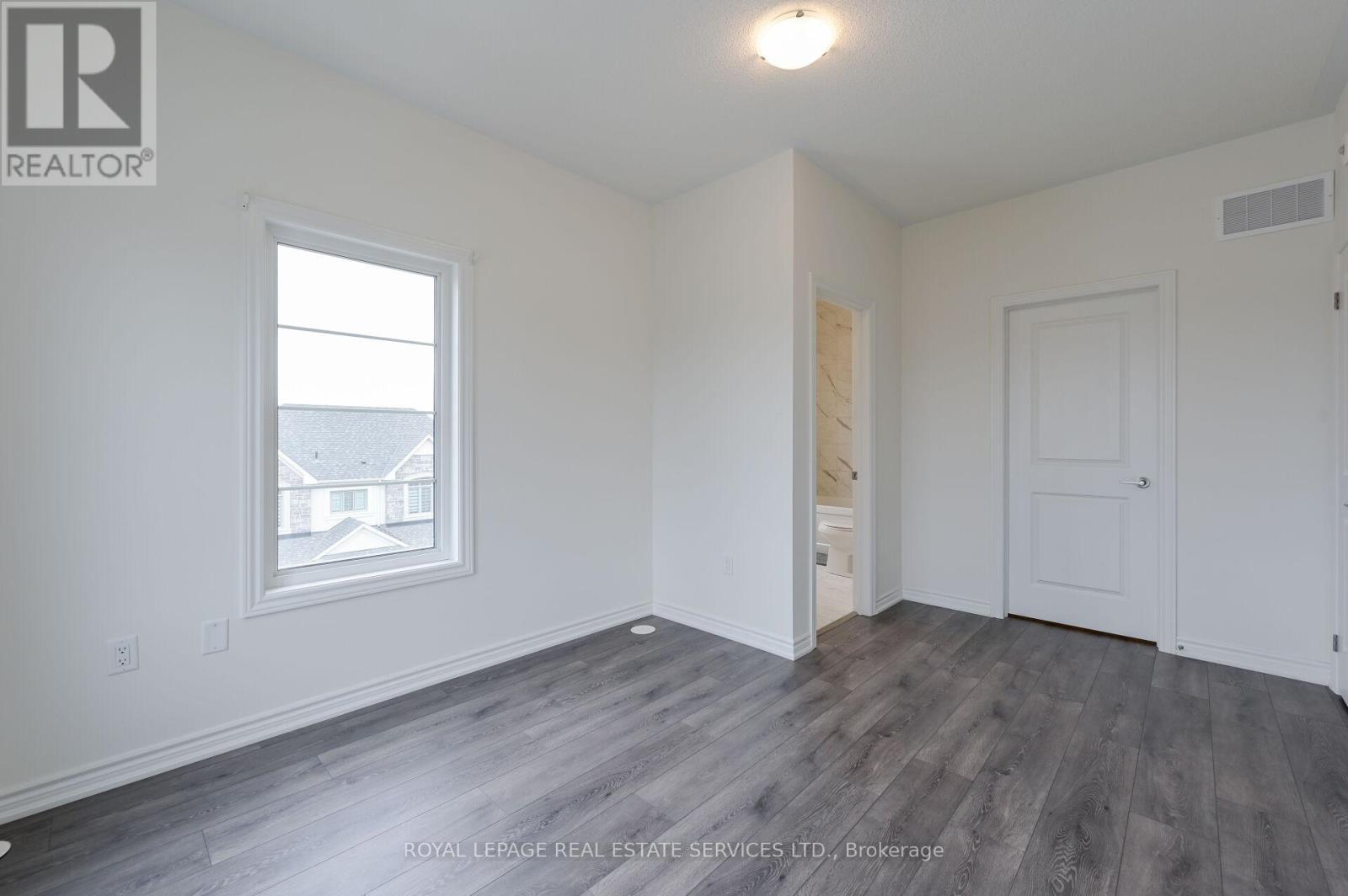 2 Paisley Drive, Bradford West Gwillimbury, Ontario  L3Z 4P3 - Photo 16 - N13189148