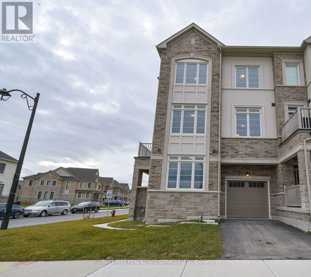 2 Paisley Drive, Bradford West Gwillimbury, Ontario  L3Z 4P3 - Photo 2 - N13189148