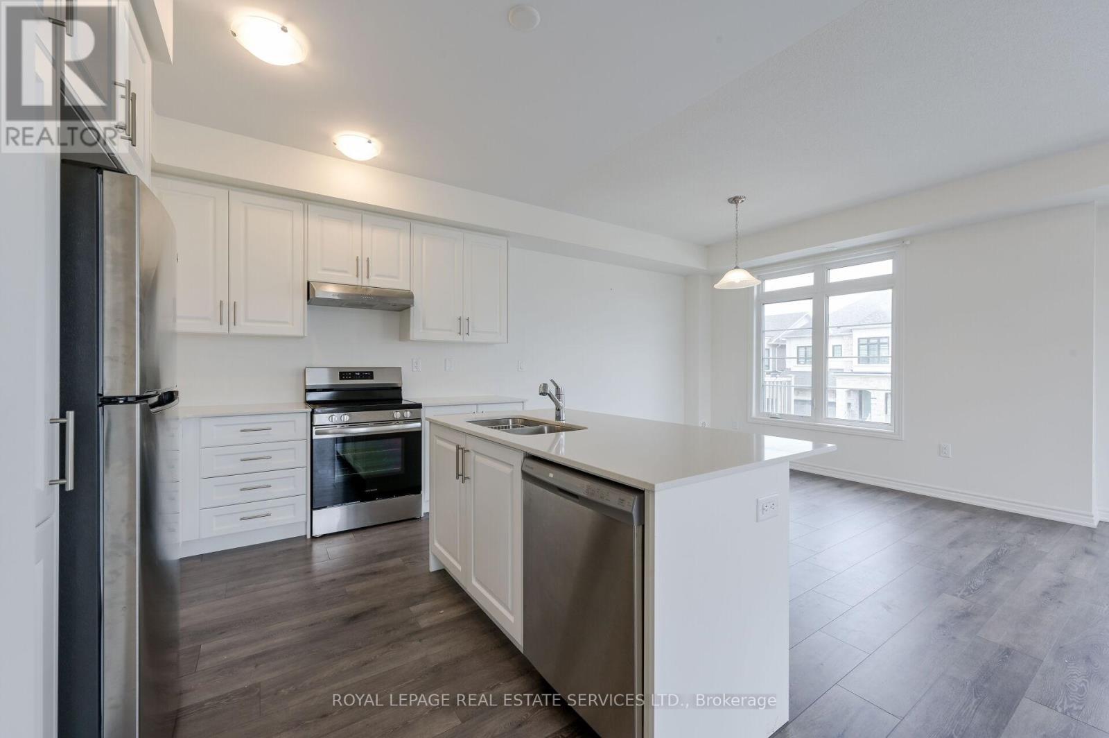 2 Paisley Drive, Bradford West Gwillimbury, Ontario  L3Z 4P3 - Photo 8 - N13189148