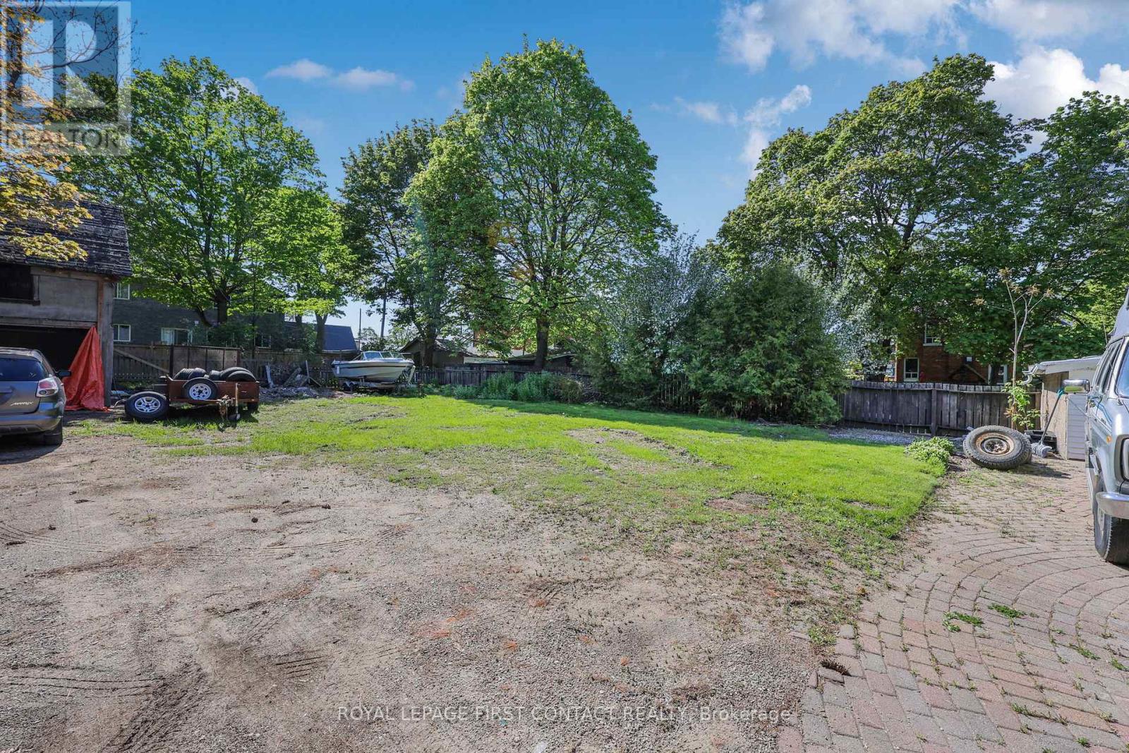 202 Bradford Street, Barrie (Lakeshore), Ontario  L4N 3B6 - Photo 24 - S13187324
