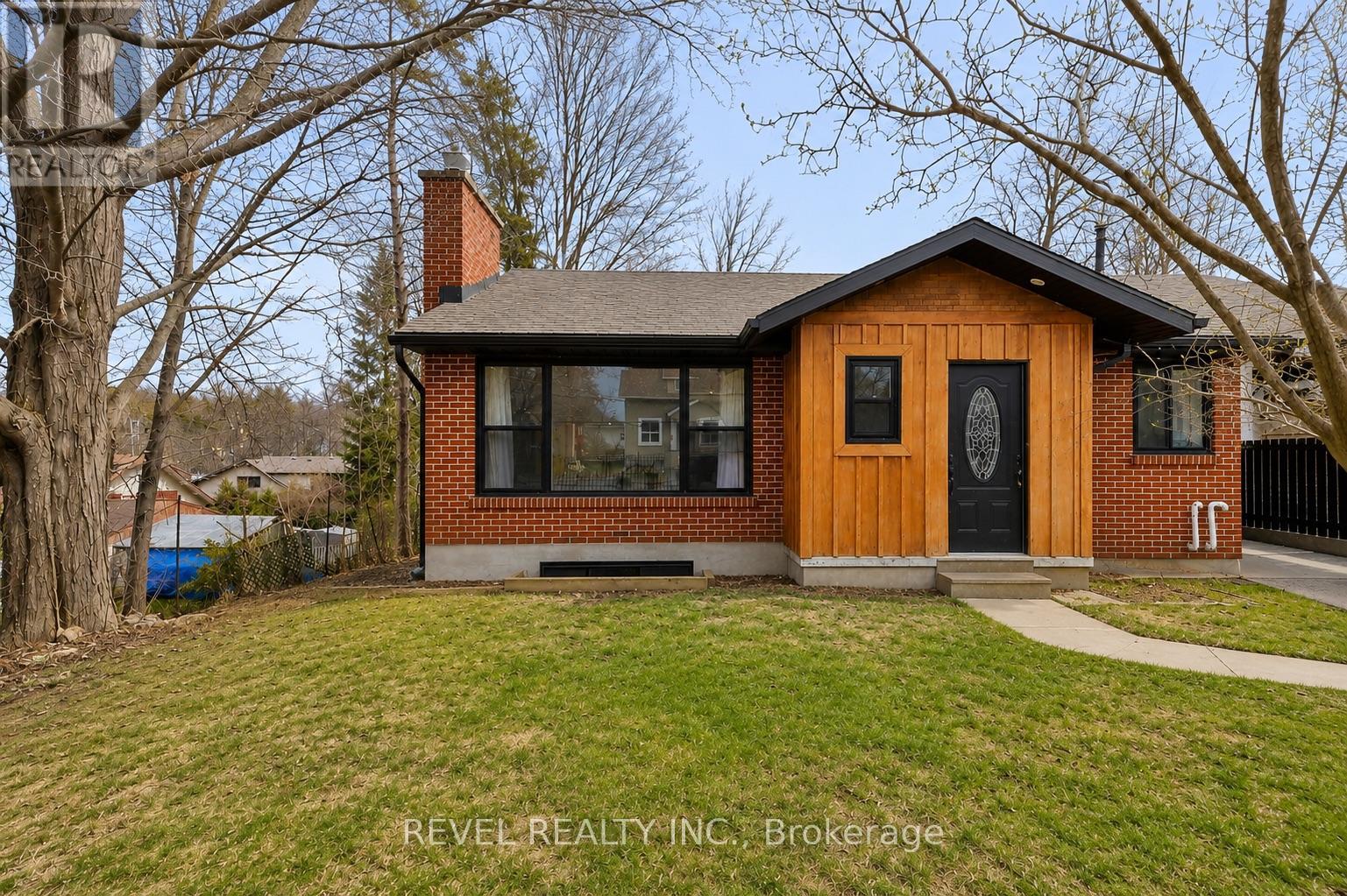 99 WELLINGTON STREET E, barrie (city centre), Ontario