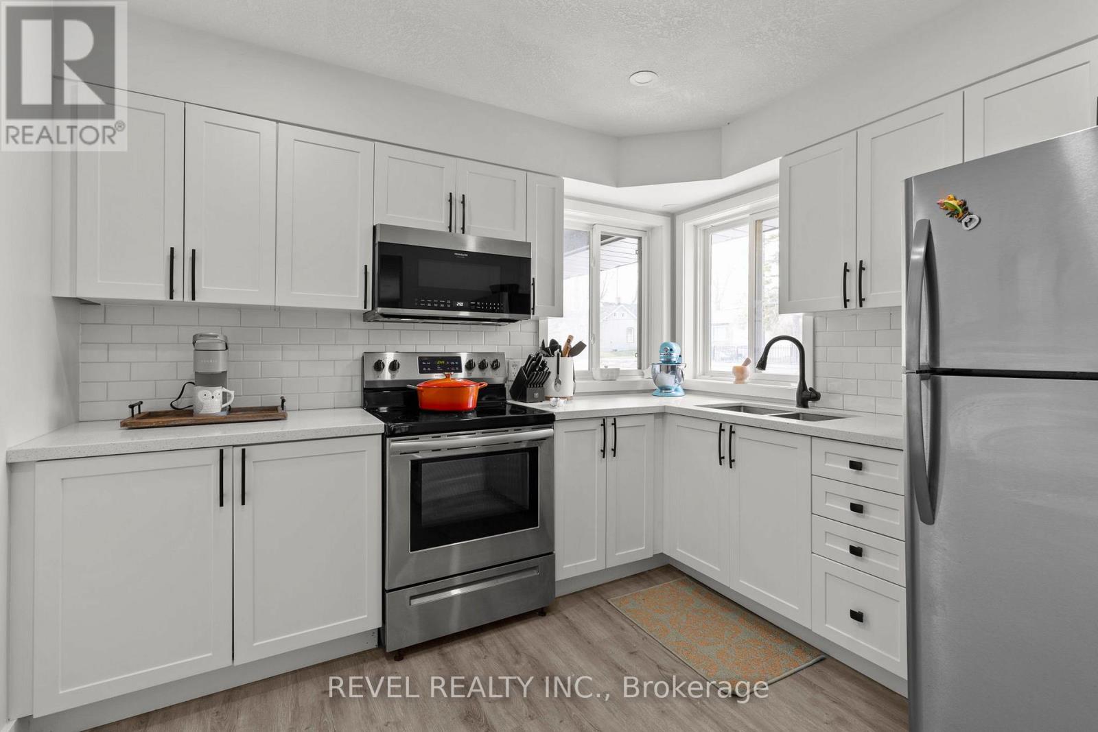 99 Wellington Street E, Barrie (City Centre), Ontario  L4M 2C6 - Photo 12 - S13187736