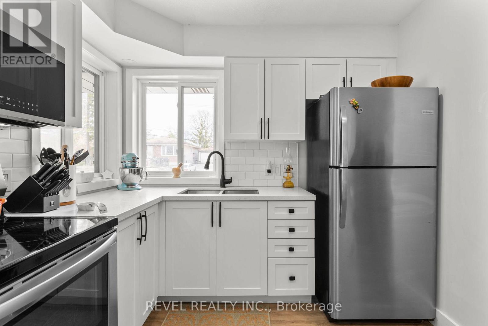 99 Wellington Street E, Barrie (City Centre), Ontario  L4M 2C6 - Photo 13 - S13187736