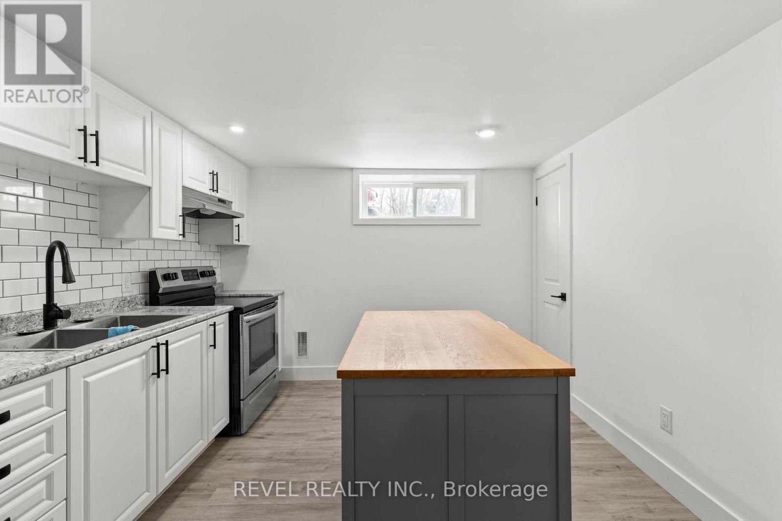 99 Wellington Street E, Barrie (City Centre), Ontario  L4M 2C6 - Photo 27 - S13187736