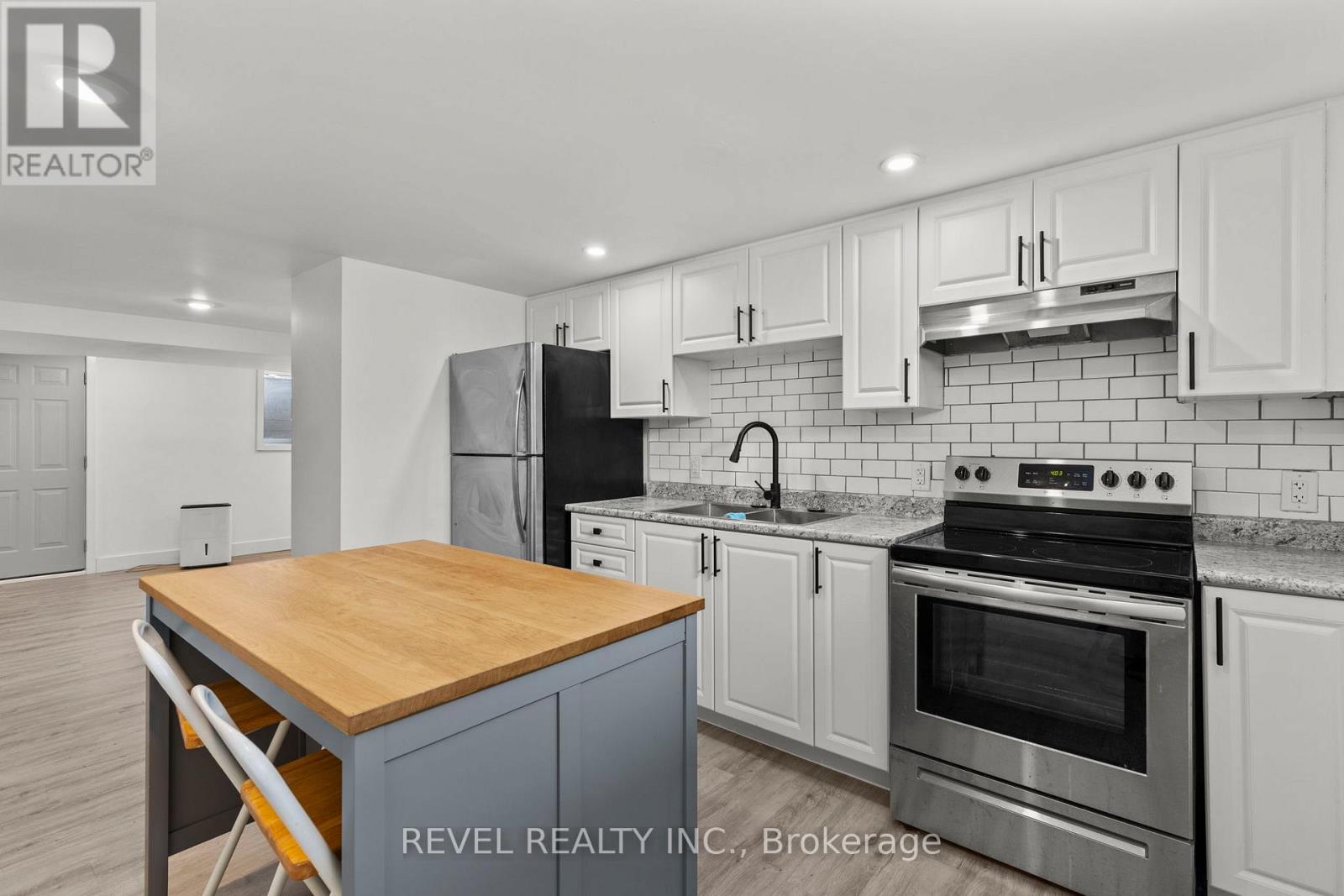 99 Wellington Street E, Barrie (City Centre), Ontario  L4M 2C6 - Photo 29 - S13187736