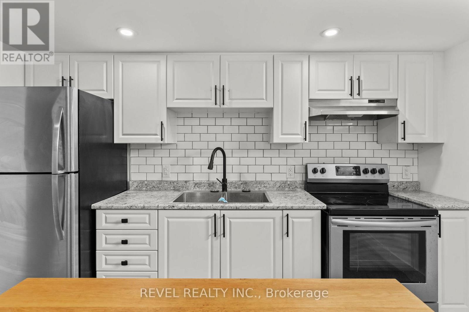 99 Wellington Street E, Barrie (City Centre), Ontario  L4M 2C6 - Photo 30 - S13187736