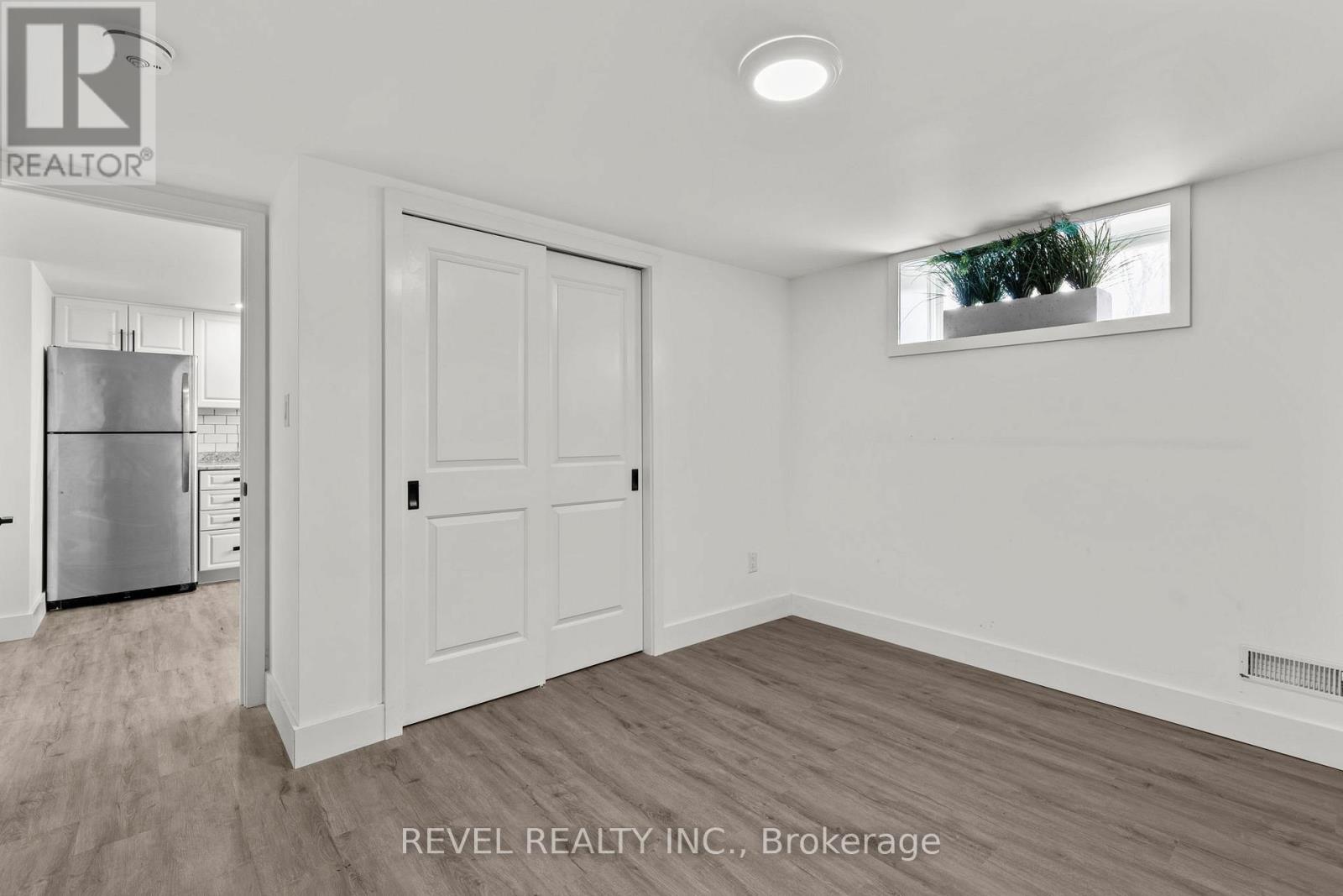 99 Wellington Street E, Barrie (City Centre), Ontario  L4M 2C6 - Photo 33 - S13187736