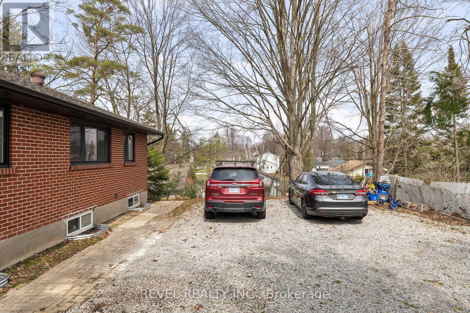 99 Wellington Street E, Barrie (City Centre), Ontario  L4M 2C6 - Photo 42 - S13187736