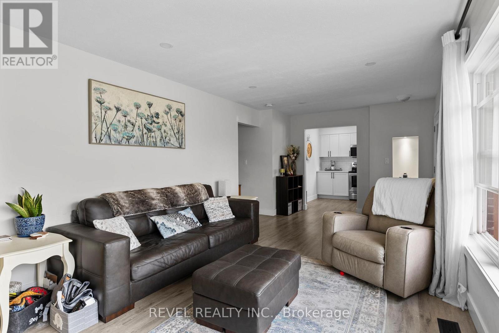99 Wellington Street E, Barrie (City Centre), Ontario  L4M 2C6 - Photo 9 - S13187736