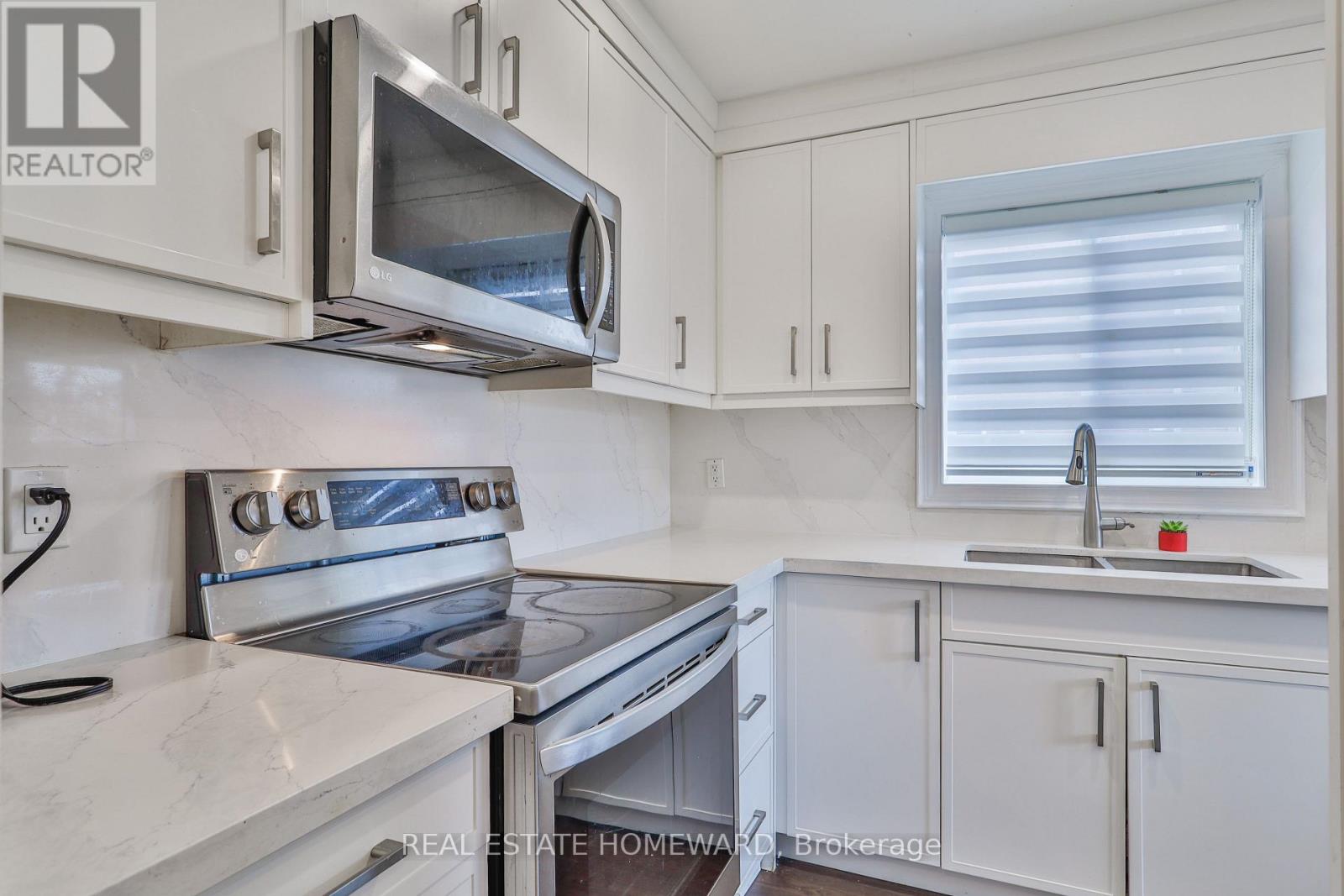 20 Masters Drive, Barrie (East Bayfield), Ontario  L4M 6W4 - Photo 11 - S13187792