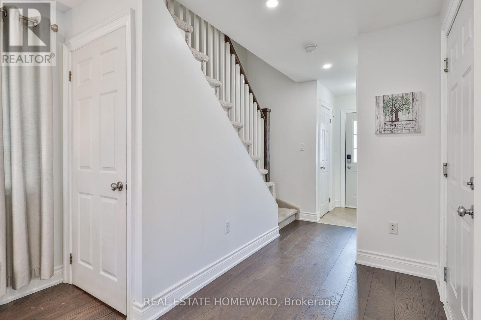 20 Masters Drive, Barrie (East Bayfield), Ontario  L4M 6W4 - Photo 7 - S13187792