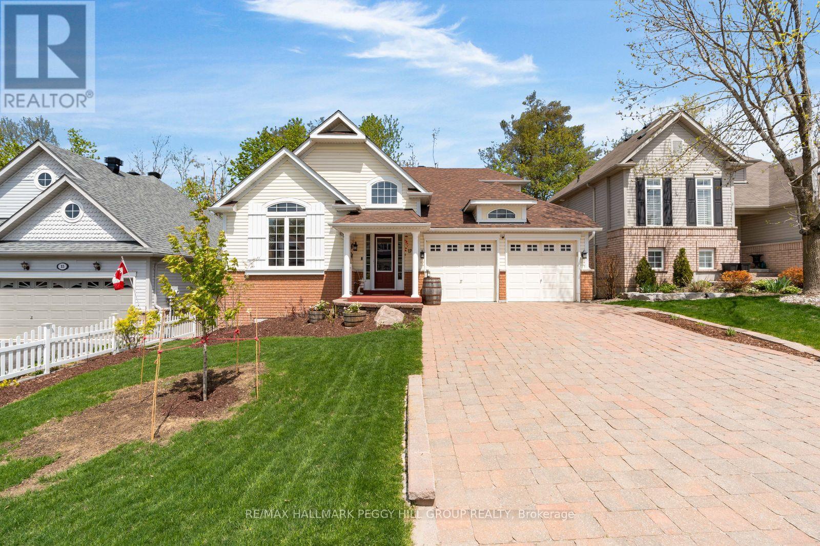 17 OAKMONT AVENUE, oro-medonte (horseshoe valley), Ontario