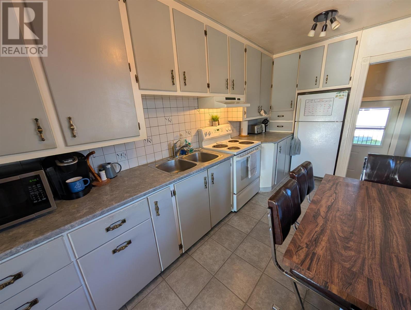 35 Beck Ave, Wawa, Ontario P0S 1K0 - Photo 8 - SM261199