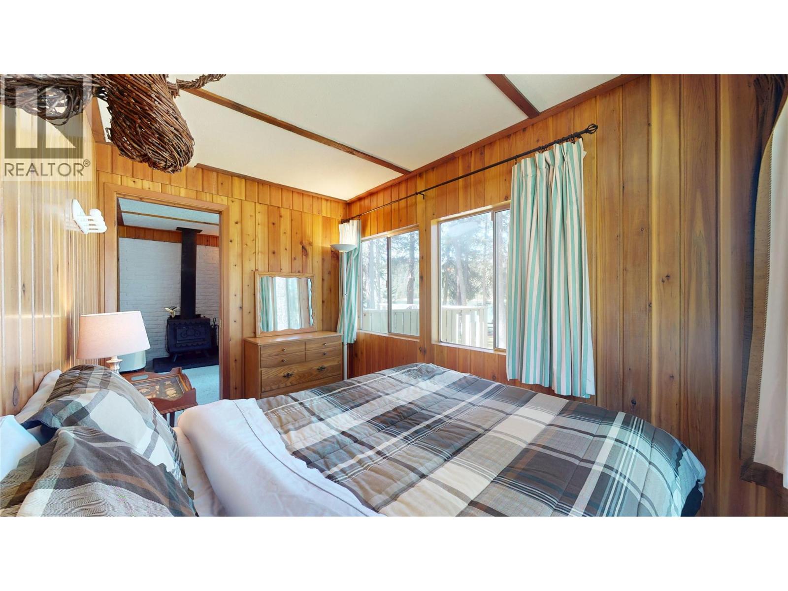 2401 Garbutts Lake Road, Fort Steele, British Columbia  V0B 2J0 - Photo 14 - 10384115