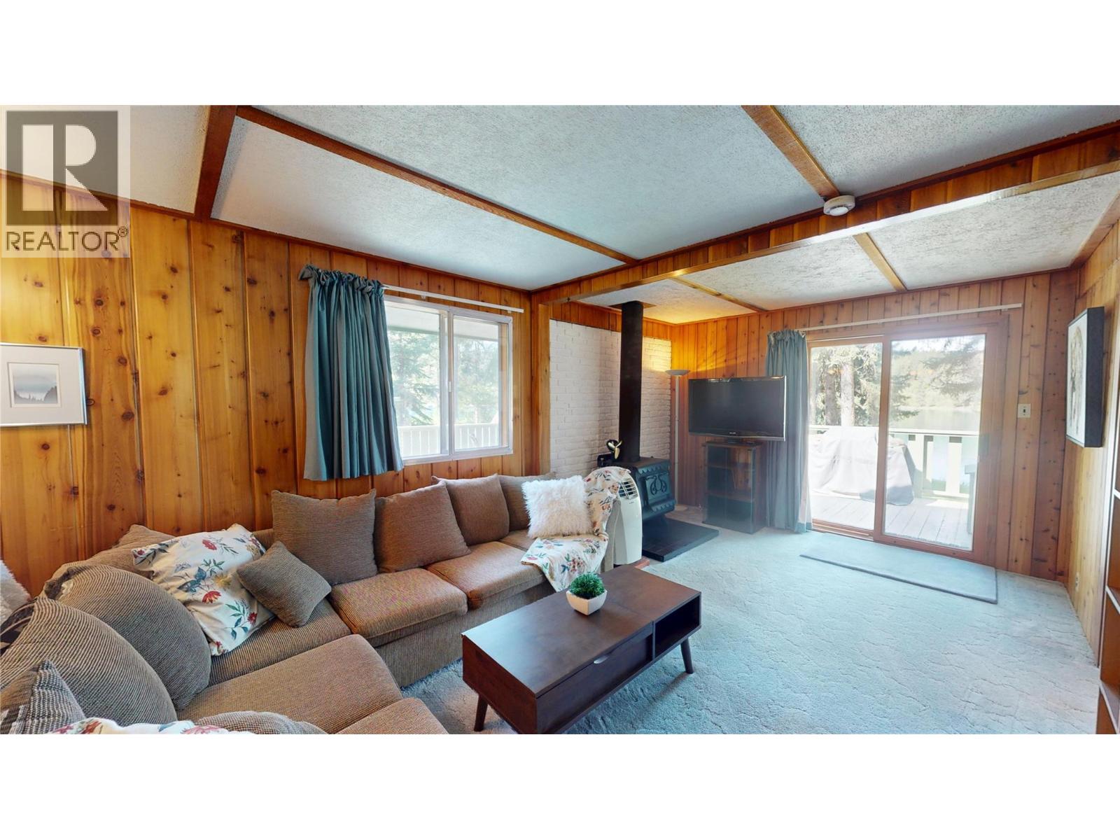 2401 Garbutts Lake Road, Fort Steele, British Columbia  V0B 2J0 - Photo 9 - 10384115
