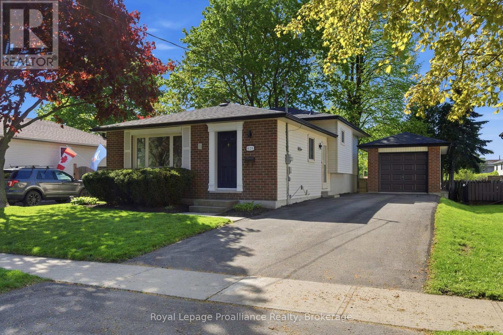 629 MACKECHNIE CRESCENT, Cobourg, Ontario