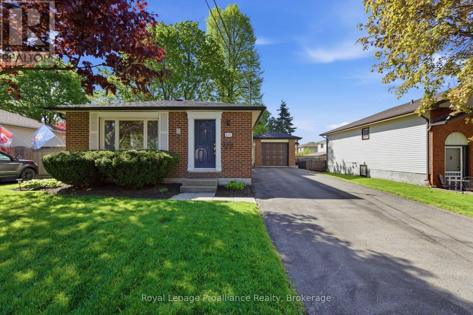 629 Mackechnie Crescent, Cobourg, Ontario  K9A 4Y1 - Photo 3 - X13189734
