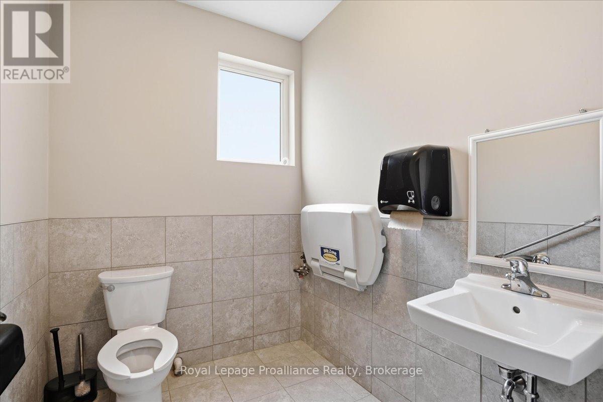 4876 Stirling Marmora Road, Stirling-Rawdon, Ontario  K0K 3C0 - Photo 11 - X13189972