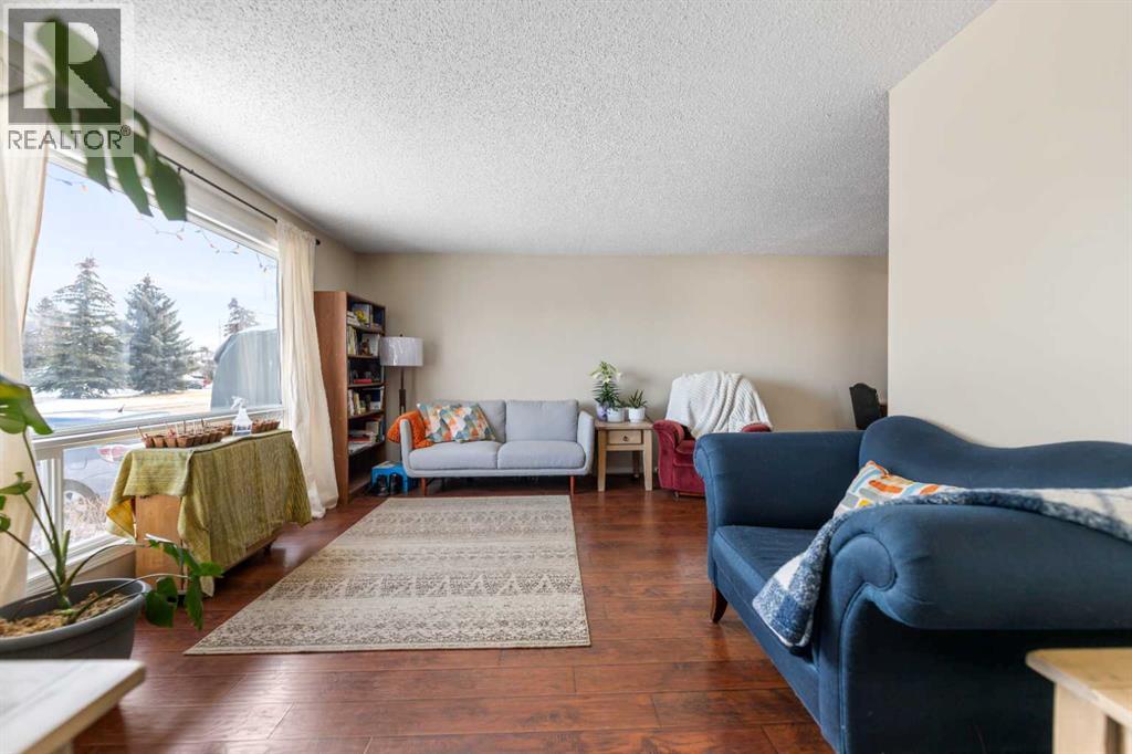 1607 Summerfield Boulevard, Airdrie, Alberta  T4B 1C7 - Photo 4 - A2298643
