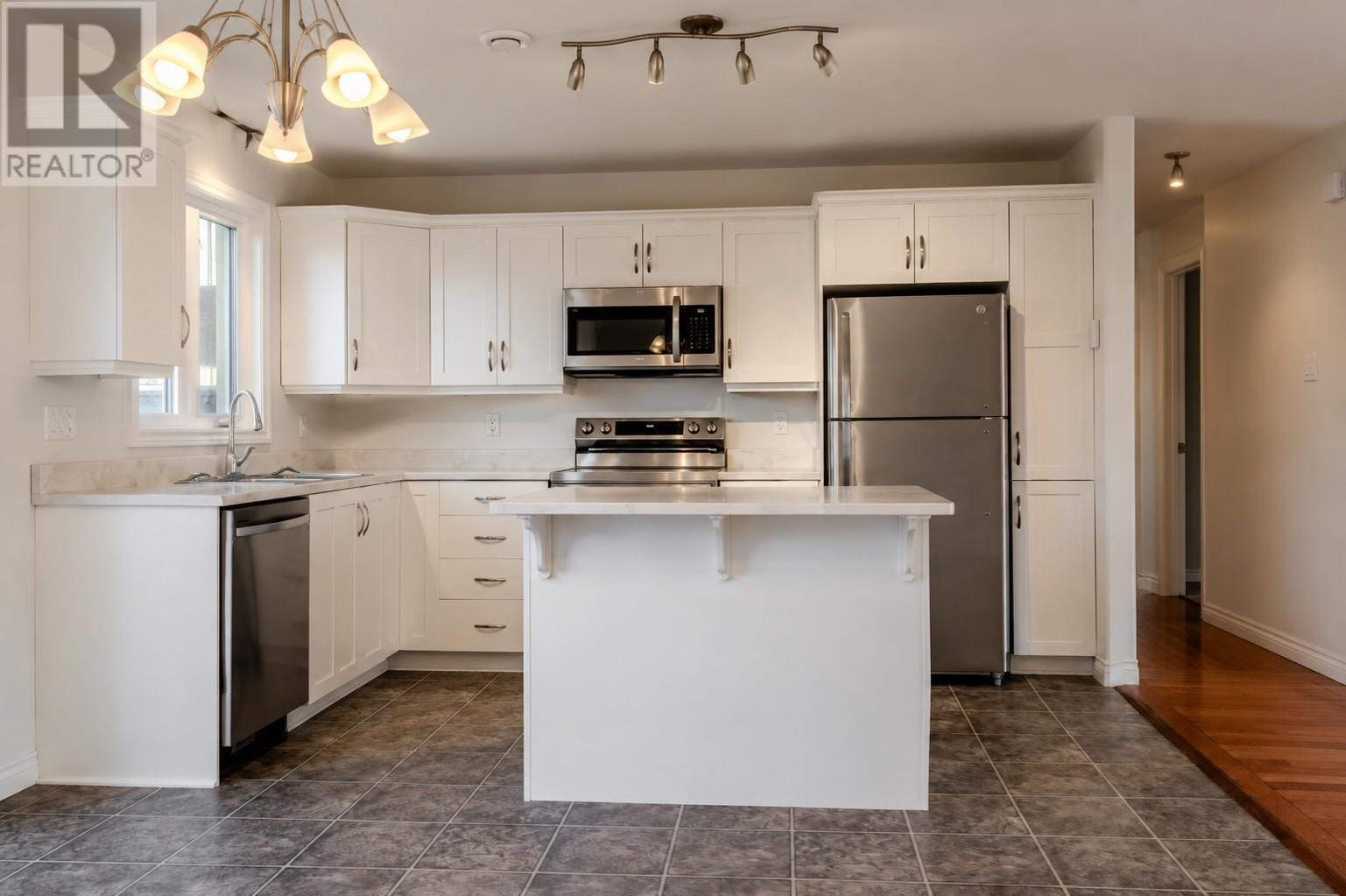 4 Parkview Crescent, St. John's, Newfoundland & Labrador  A1H 1B5 - Photo 5 - 1298074