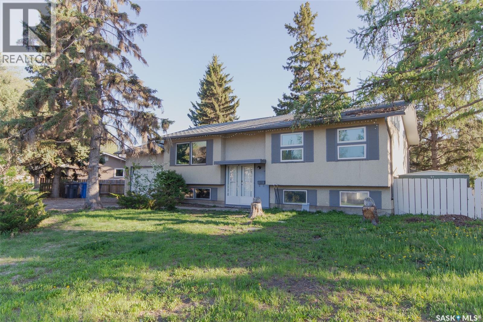 9704 97th Drive, North Battleford, Saskatchewan  S9A 0L4 - Photo 1 - SK037195