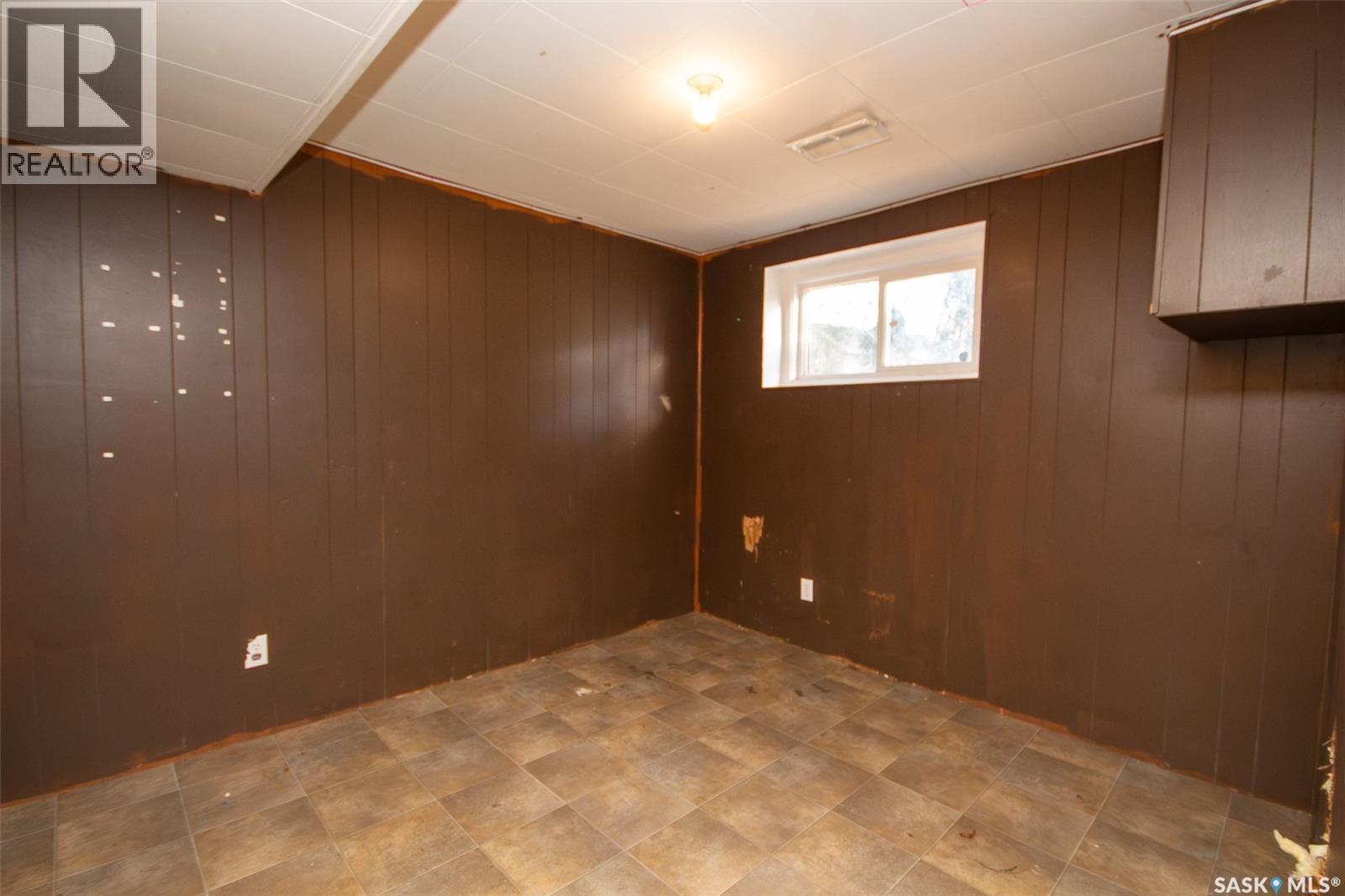 9704 97th Drive, North Battleford, Saskatchewan  S9A 0L4 - Photo 17 - SK037195