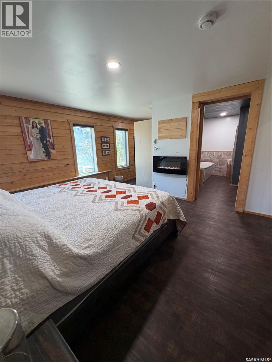 Acreage & Home W/detached In Law 2 Bedroom Suite, Hudson Bay Rm No. 394, Saskatchewan  S0E 0Y0 - Photo 14 - SK037023