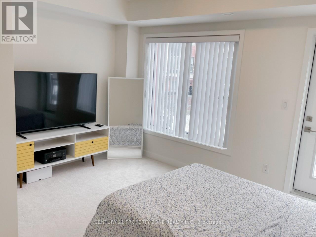 36 William Duncan Road, Toronto, Ontario  M3K 0C5 - Photo 10 - W13159370