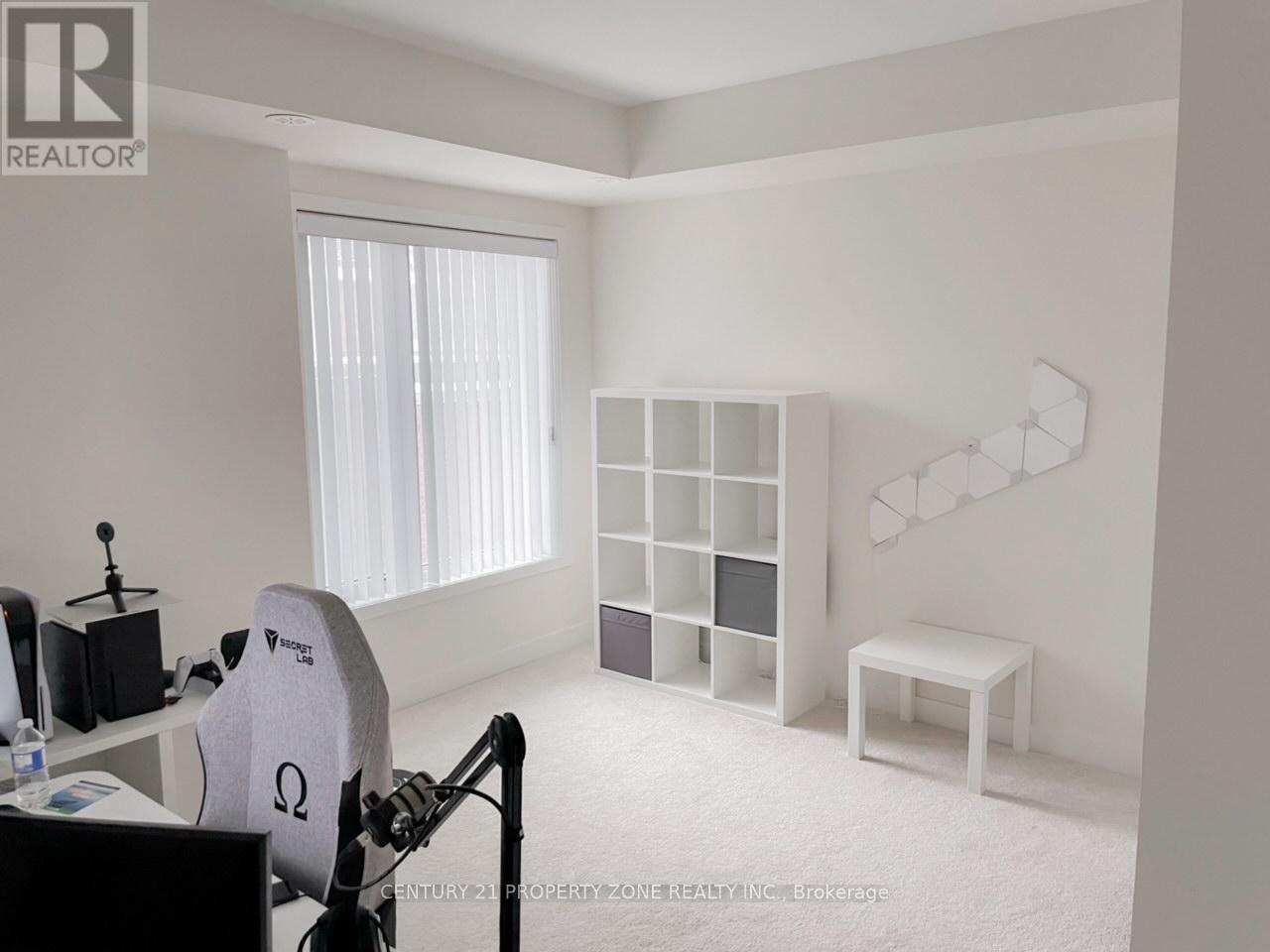 36 William Duncan Road, Toronto, Ontario  M3K 0C5 - Photo 8 - W13159370