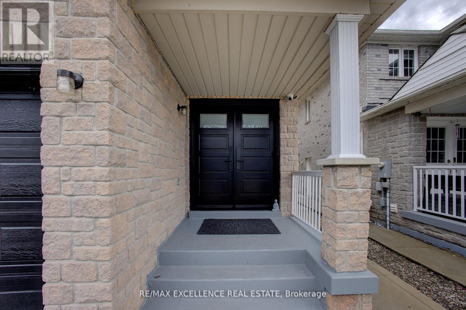 5 Wildsky Road, Brampton, Ontario  L6Y 5P6 - Photo 3 - W13187458