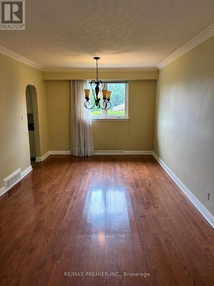 4 Weldon Court, Toronto, Ontario  M6L 1V5 - Photo 10 - W13187546