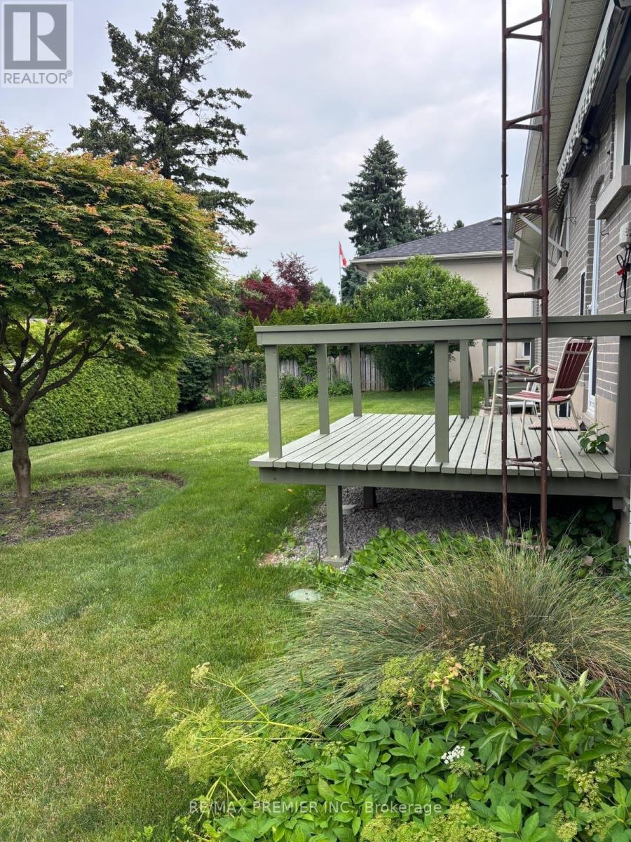4 Weldon Court, Toronto, Ontario  M6L 1V5 - Photo 33 - W13187546