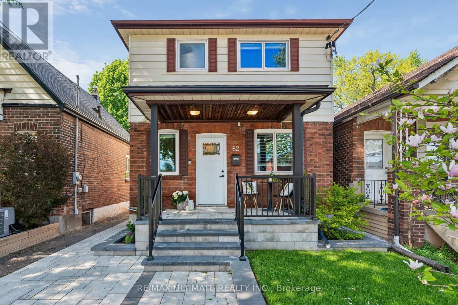 62 LAMBTON AVENUE, Toronto, Ontario