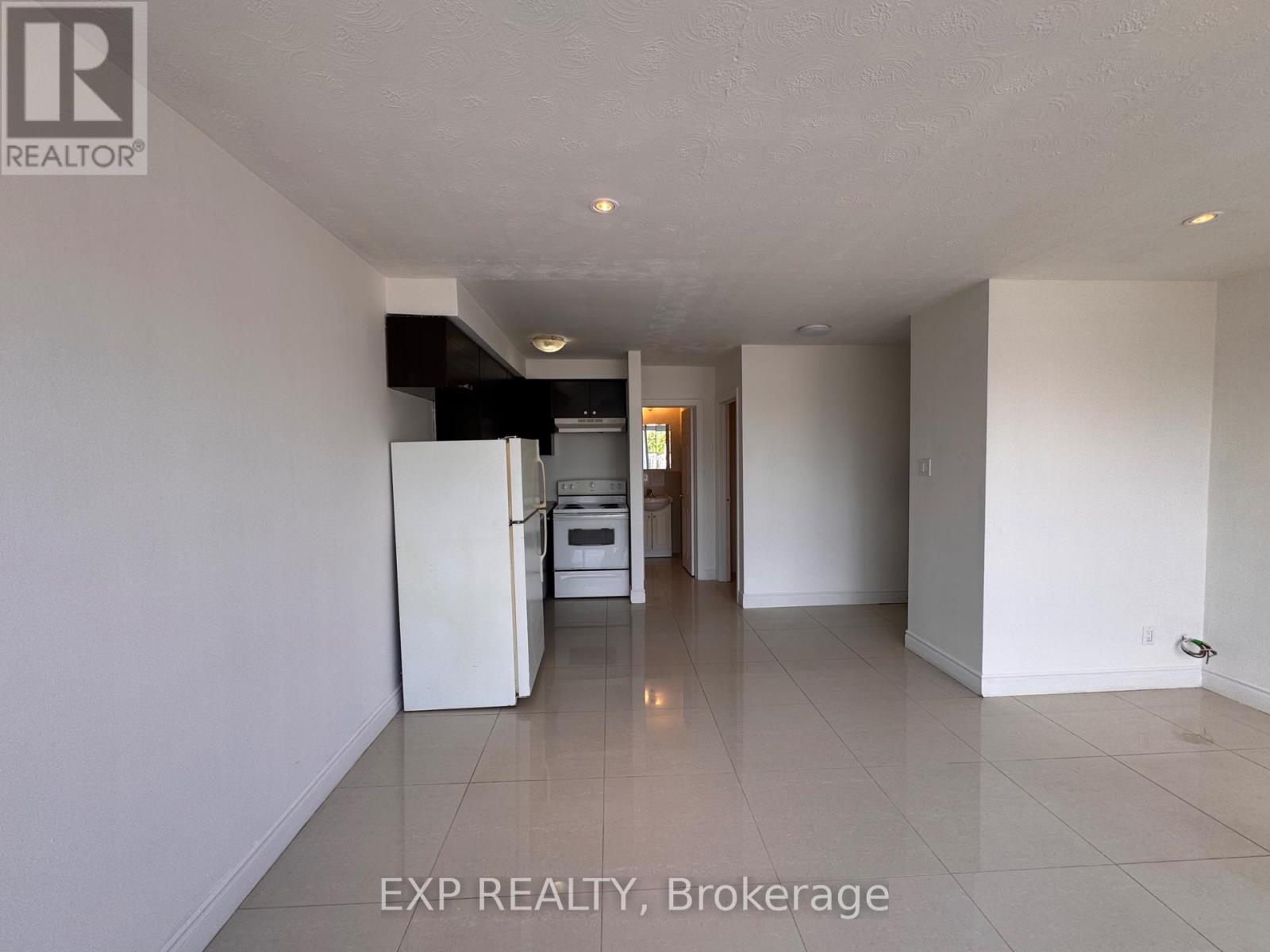 1 - 256 Lakeshore Road E, Mississauga, Ontario  L5G 1G9 - Photo 10 - W13188428