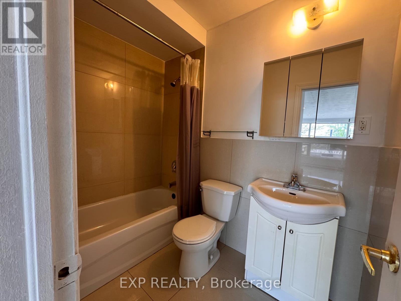 1 - 256 Lakeshore Road E, Mississauga, Ontario  L5G 1G9 - Photo 12 - W13188428