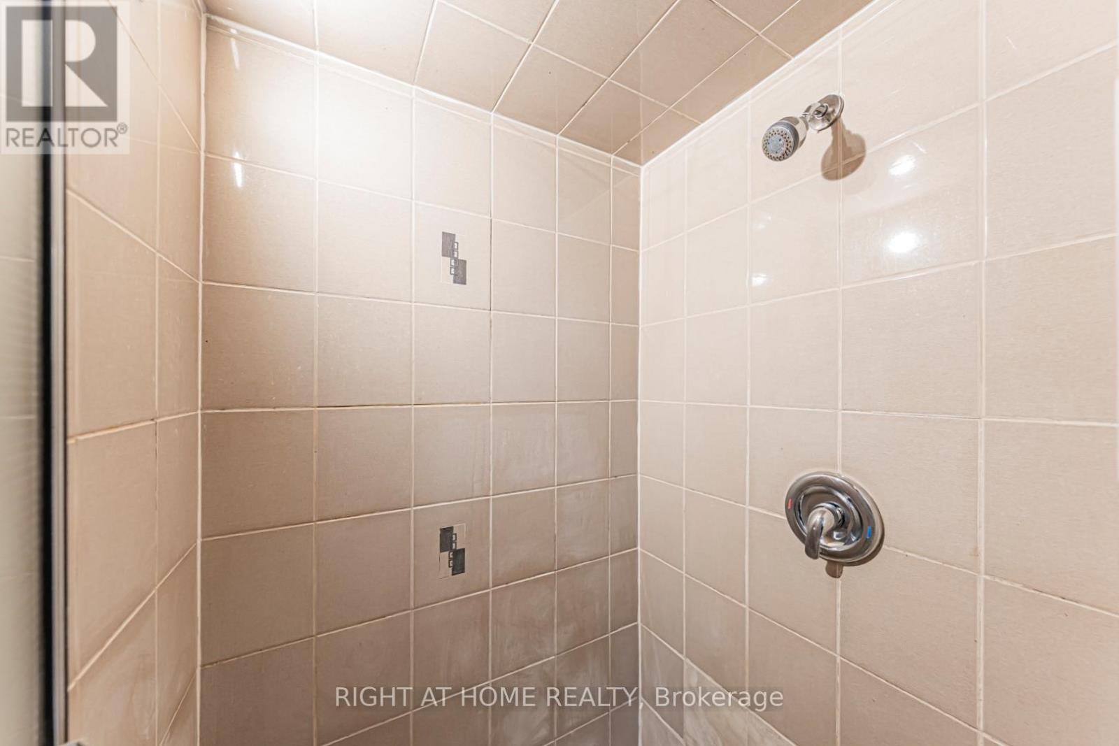 604 Summer Park Crescent, Mississauga, Ontario  L5B 4E9 - Photo 33 - W13189000