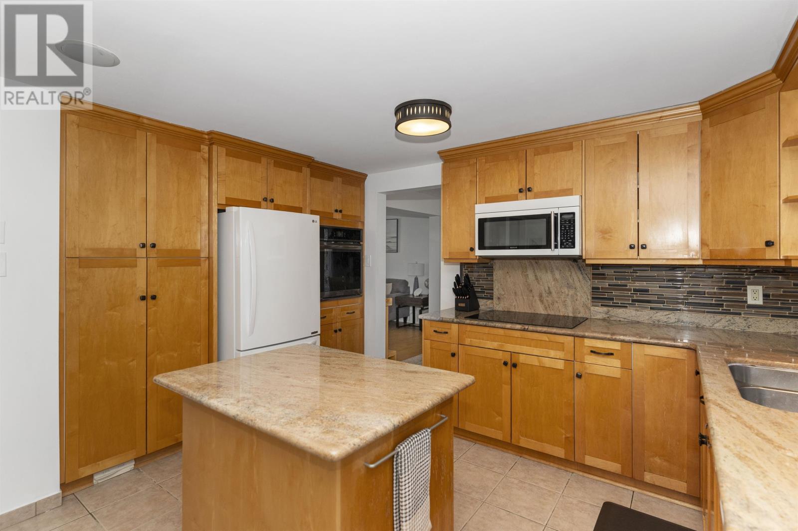 415 Chelsea Cres, Thunder Bay, Ontario  P7B 5P8 - Photo 10 - TB2601219