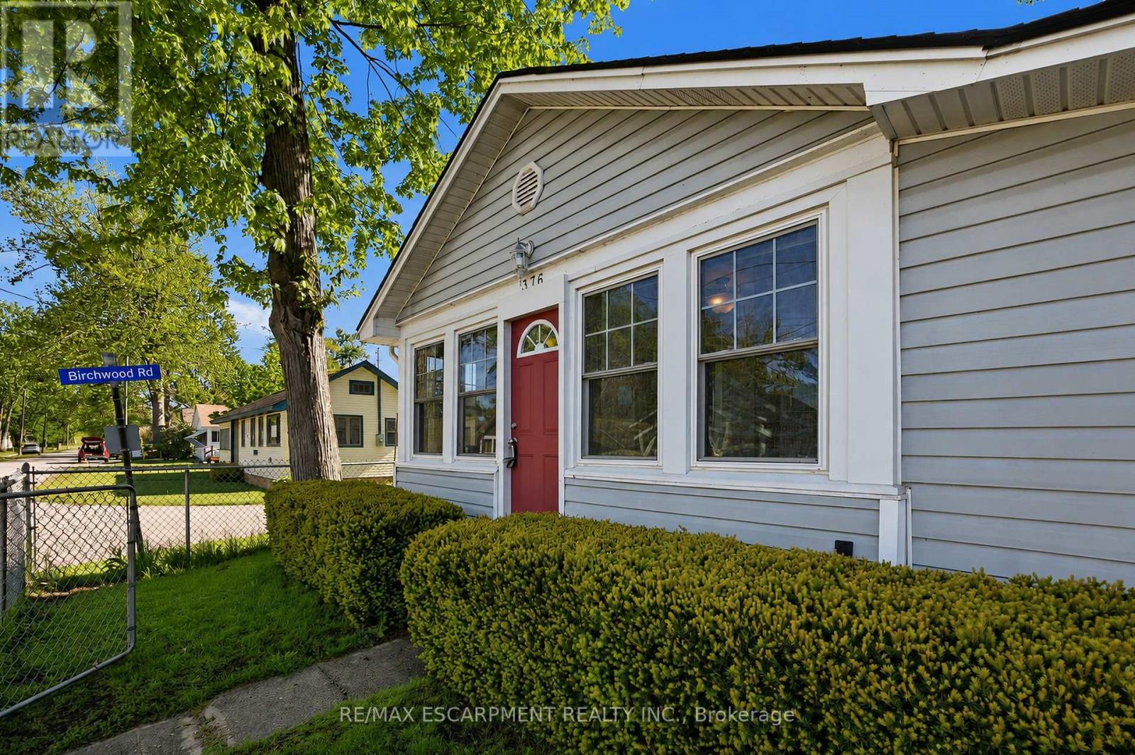 376 Oakwood Avenue, Fort Erie, Ontario  L0S 1B0 - Photo 3 - X13187382