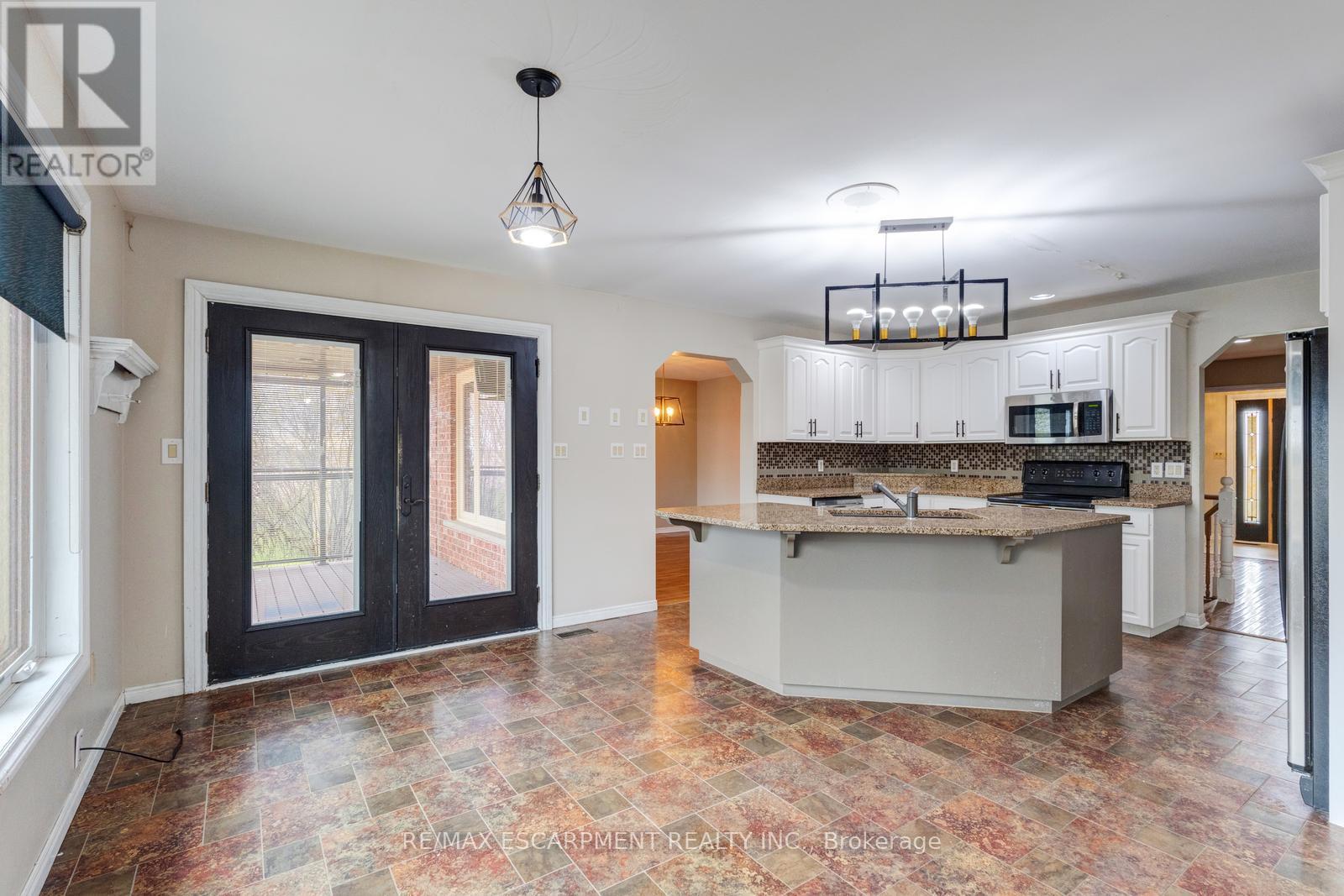 650 Sligo Road E, Wellington North, Ontario  N0G 2L0 - Photo 11 - X13187414