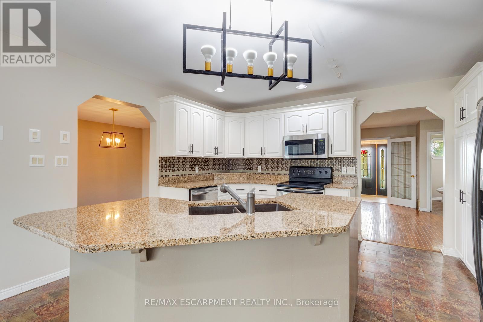 650 Sligo Road E, Wellington North, Ontario  N0G 2L0 - Photo 9 - X13187414