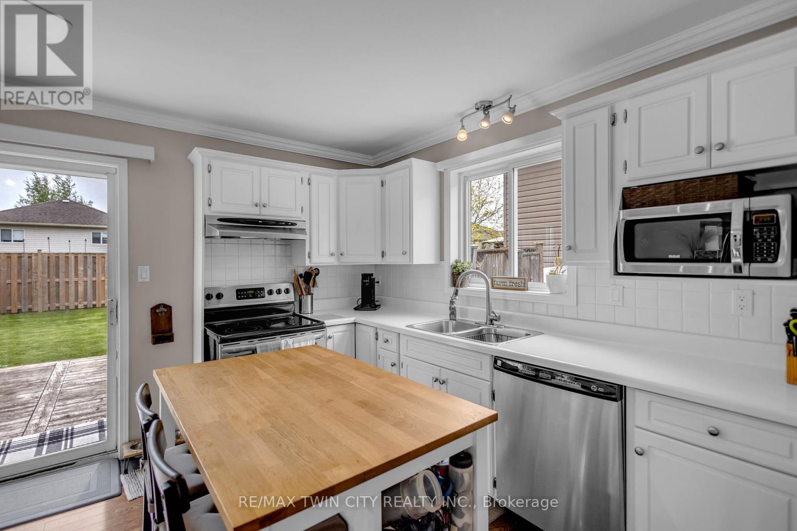 13 Morgan Drive, Haldimand, Ontario  N3W 1H6 - Photo 10 - X13188042