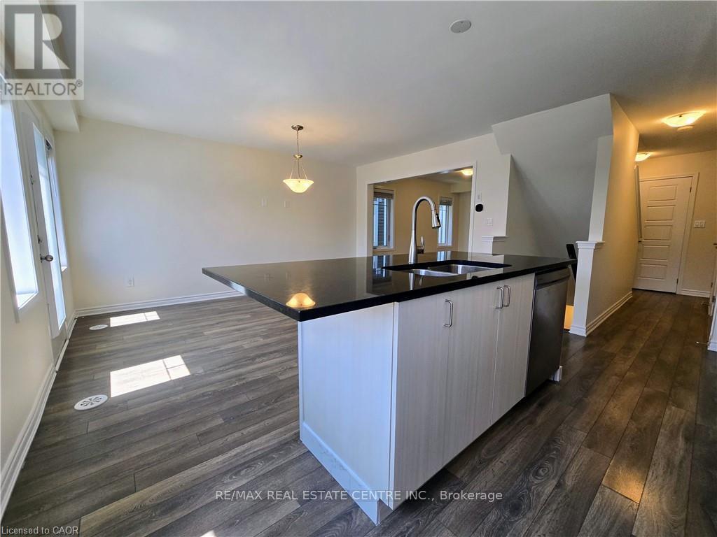 143 Ridge Road, Cambridge, Ontario  N3E 0E1 - Photo 3 - X13188154